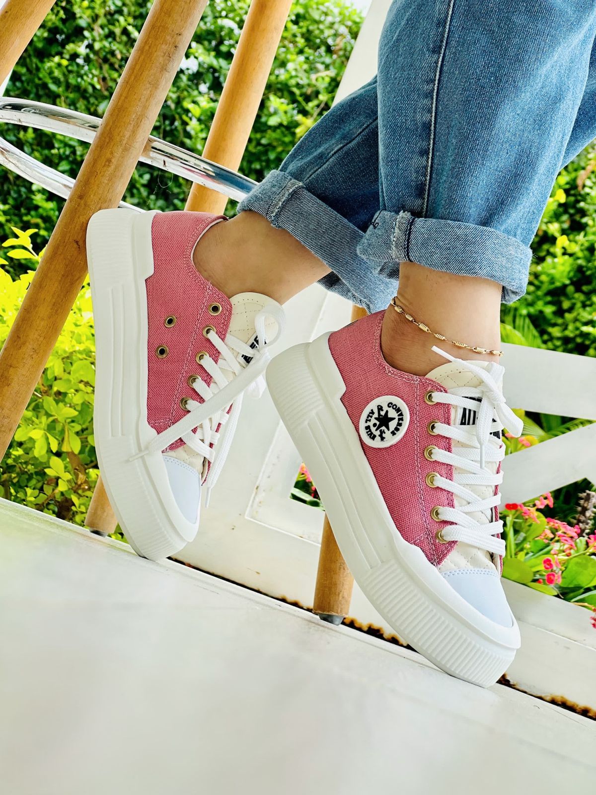 "Converse All Star Dama – ¡Tu Estilo Casual en un Solo Paso!"